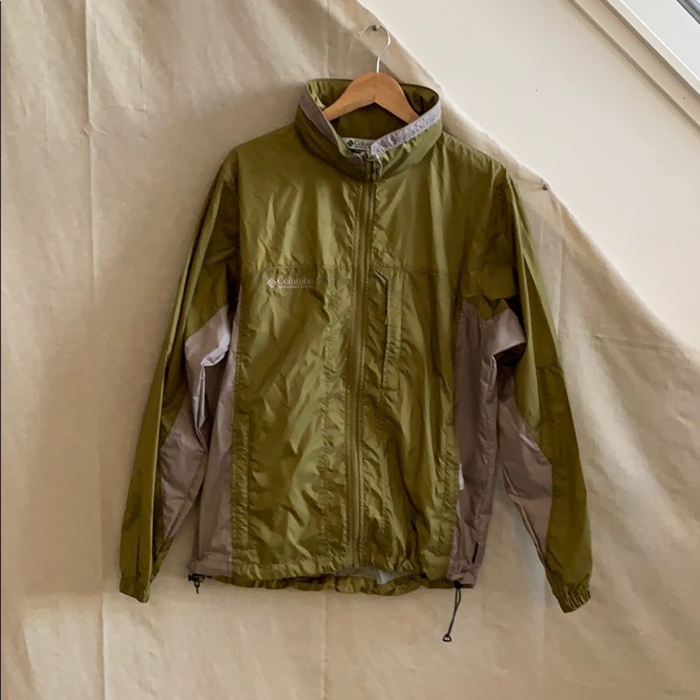 Columbia men’s light weight windbreaker